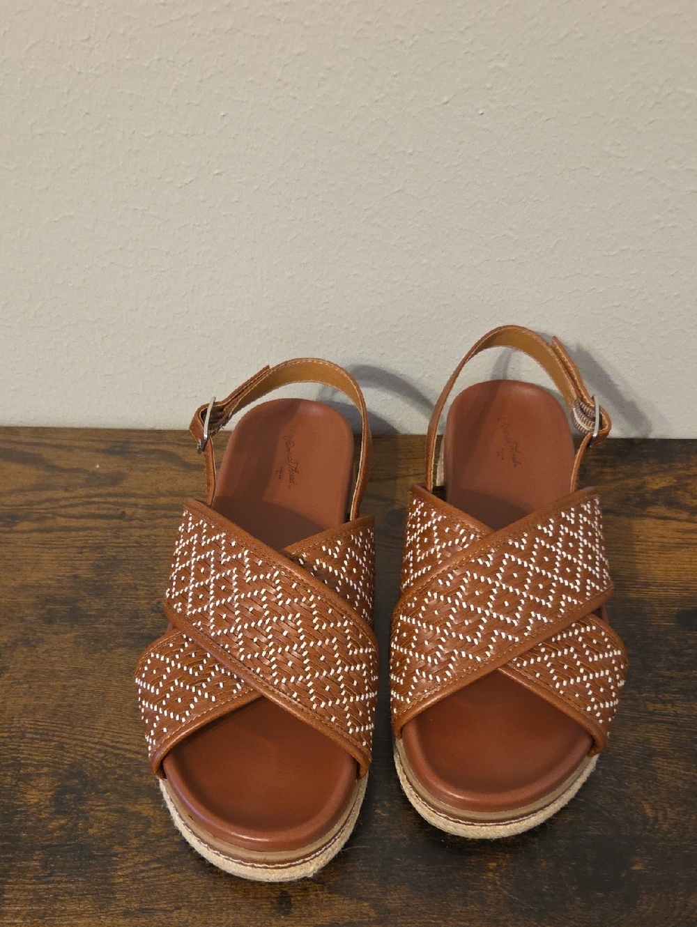 Universal Thread Brown Woven Cross-Strap Platform Sandals